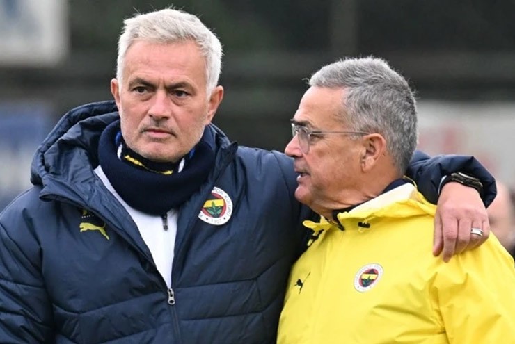 Tin mới nhất bóng đá sáng 28/11: Mourinho sẵn sàng tái xuất Ngoại hạng Anh - 1