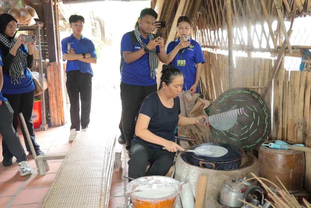 Nông dân trở thành "hướng dẫn viên", du lịch nông nghiệp nở rộ tại TP.HCM - 1