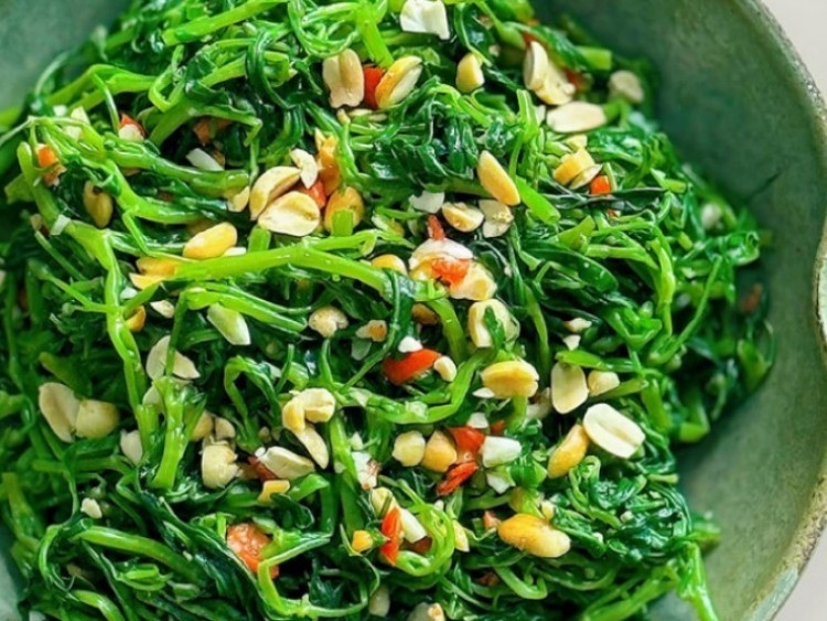 Cách làm nộm rau muống, càng ăn càng