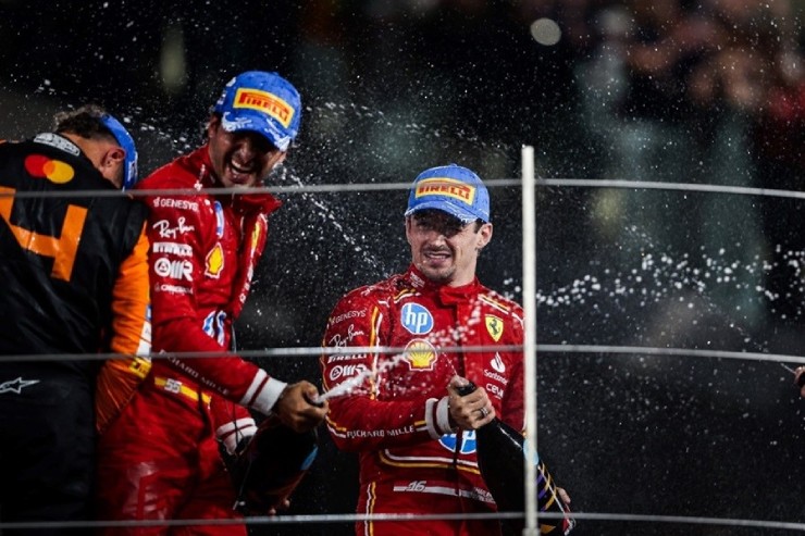 Đua xe F1 chốt hạ ở Abu Dhabi GP: McLaren vô địch & những cái kết ấn tượng - 2