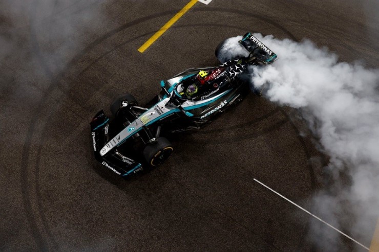 Đua xe F1 chốt hạ ở Abu Dhabi GP: McLaren vô địch & những cái kết ấn tượng - 3