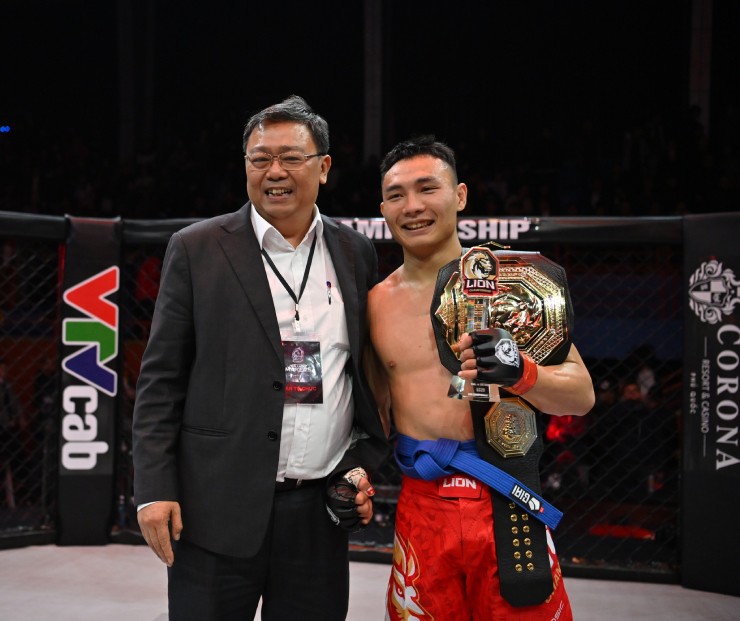Cô giáo Lò Thị Phung thắng thần tốc, Văn Ý xuất sắc đòi đai vô địch MMA Việt - 1