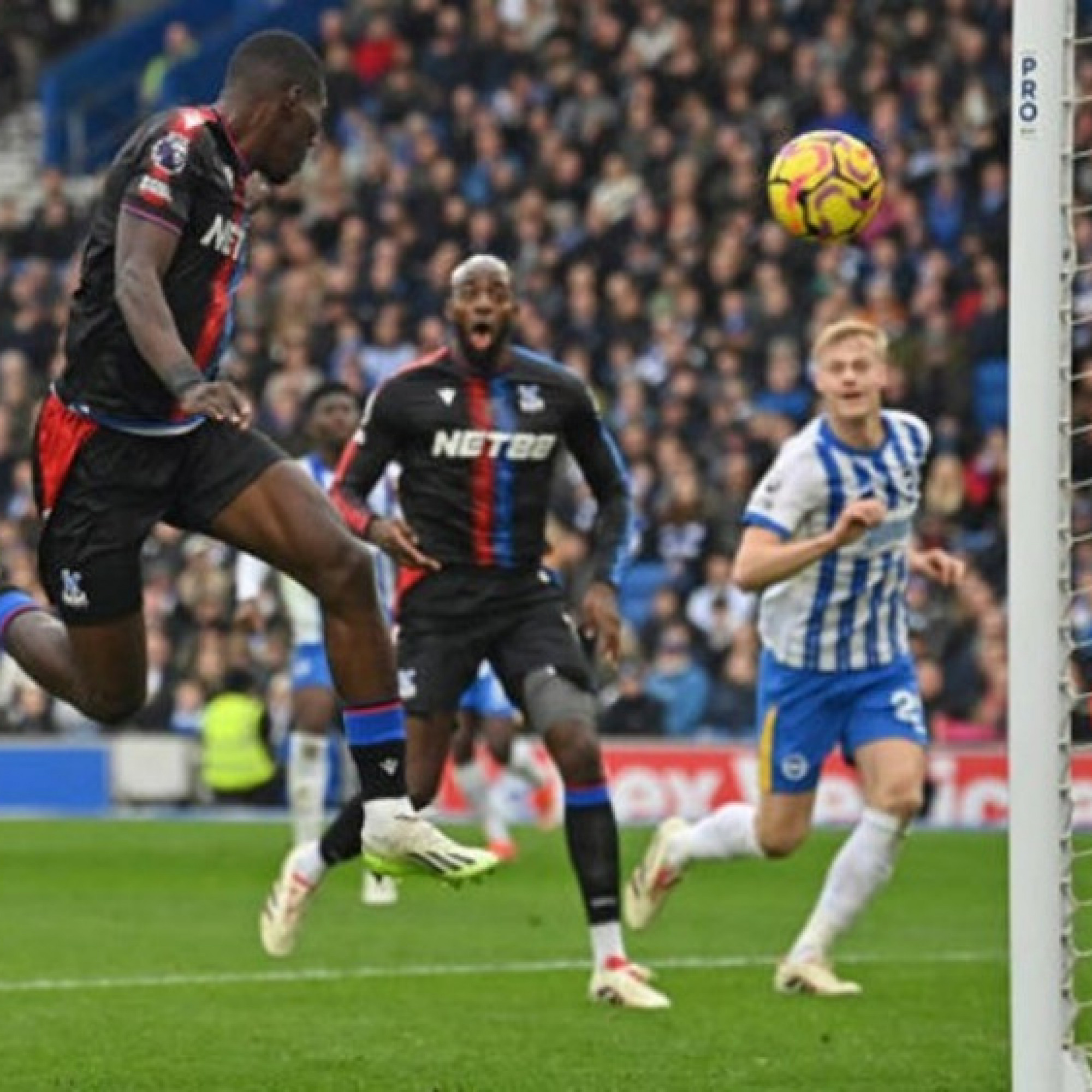  - Video bóng đá Brighton - Crystal Palace: 6 phút 2 bàn chóng vánh (Ngoại hạng Anh)