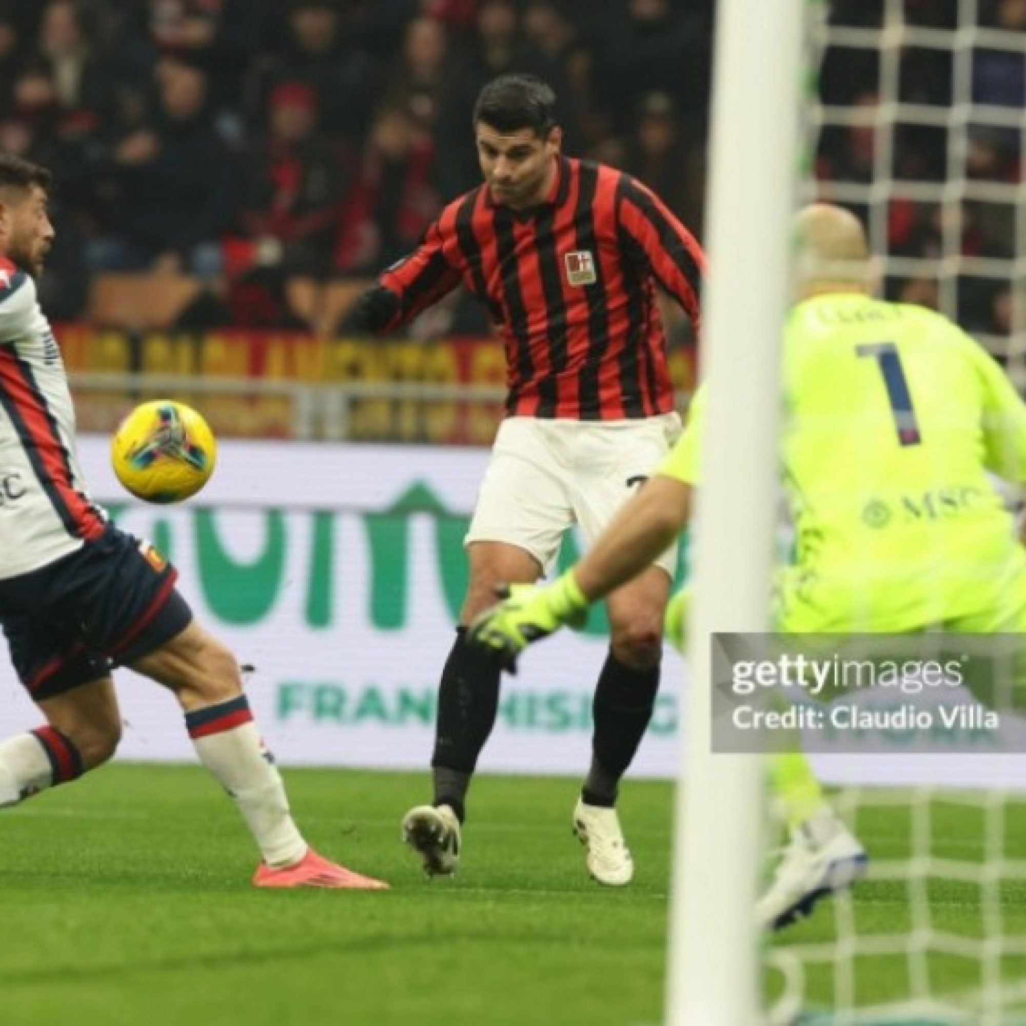  - Kết quả bóng đá AC Milan - Genoa: Dồn ép không ngừng nghỉ, tiếc nuối cột dọc (Serie A)