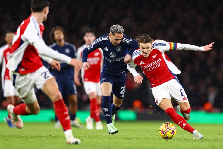 Đại chiến Arsenal - MU tại FA Cup bất ngờ không có VAR, fan hào hứng - 2