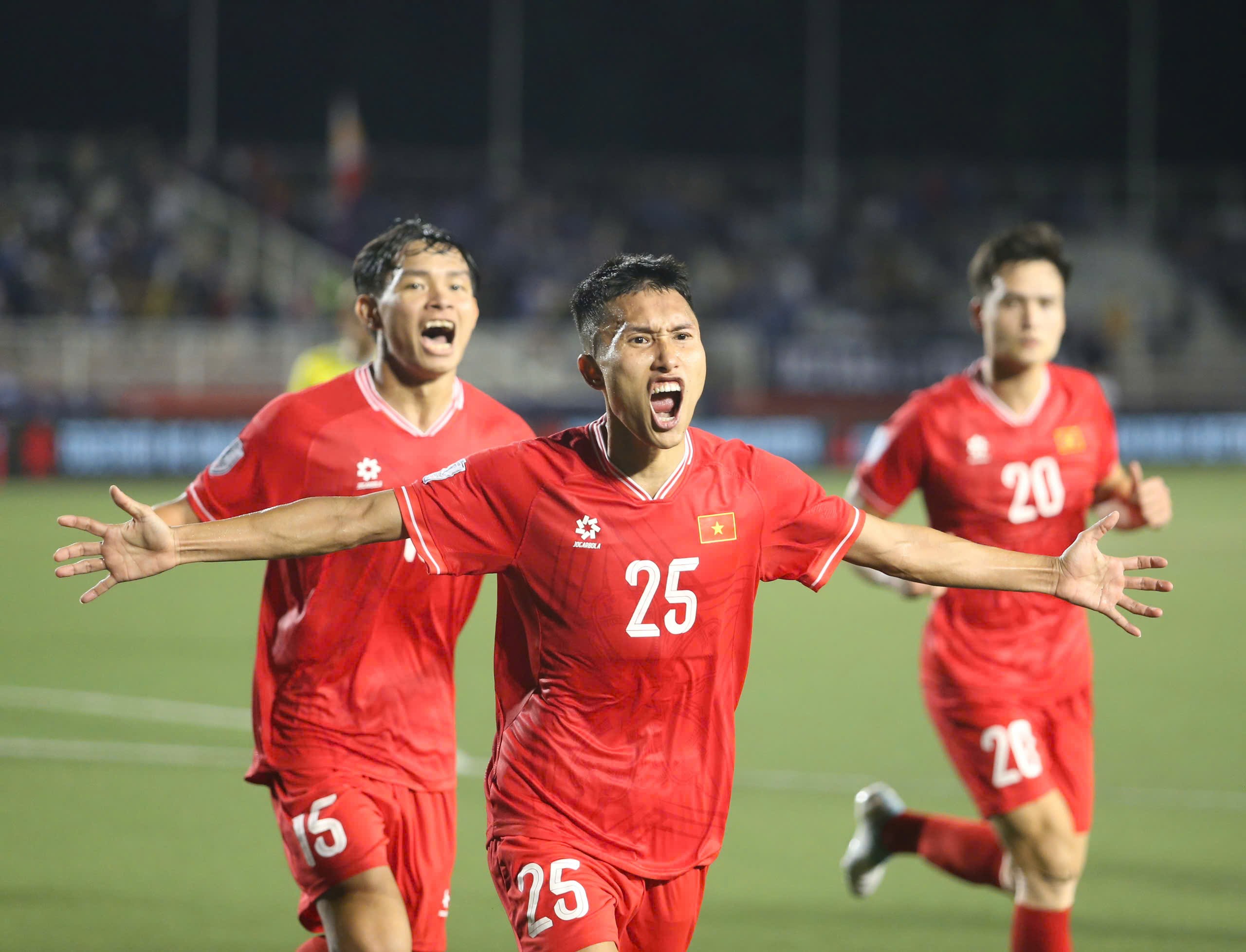 Nóng bảng xếp hạng AFF Cup: Việt Nam liệu đã giành vé, Myanmar chờ vượt Indonesia? - 1