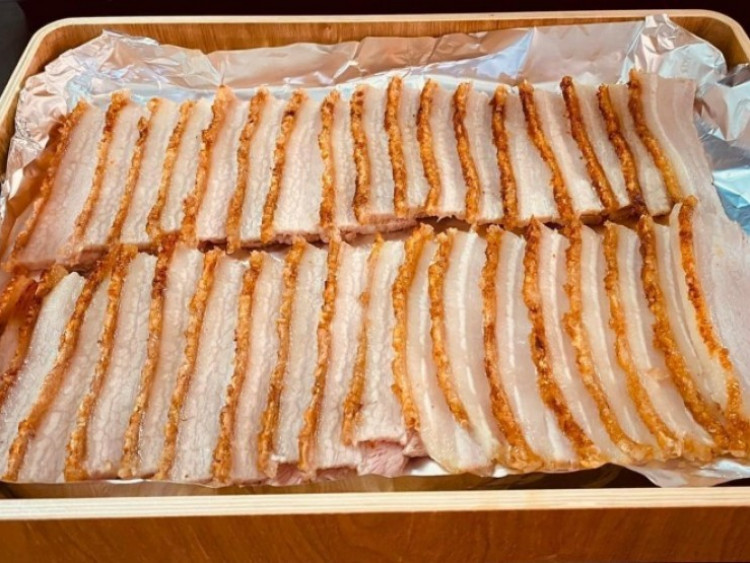 Bí quyết làm bánh tráng thịt heo quay thơm ngon, giòn bì