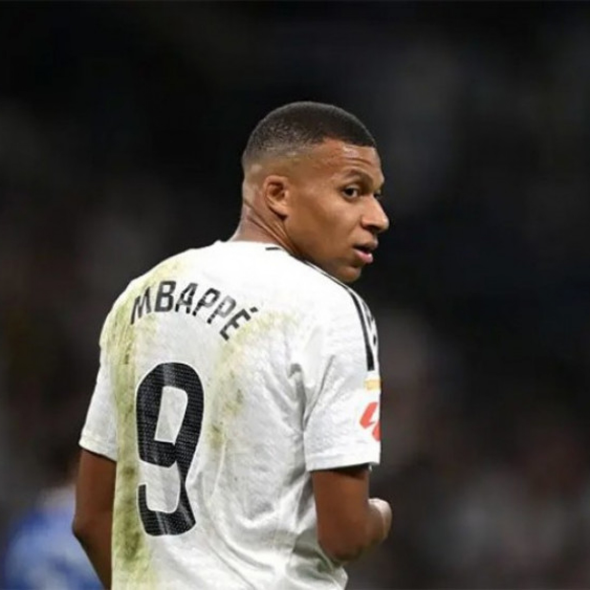  - Mbappe muốn khoác áo CLB này nếu không về Real, mơ được đá cạnh 2 huyền thoại