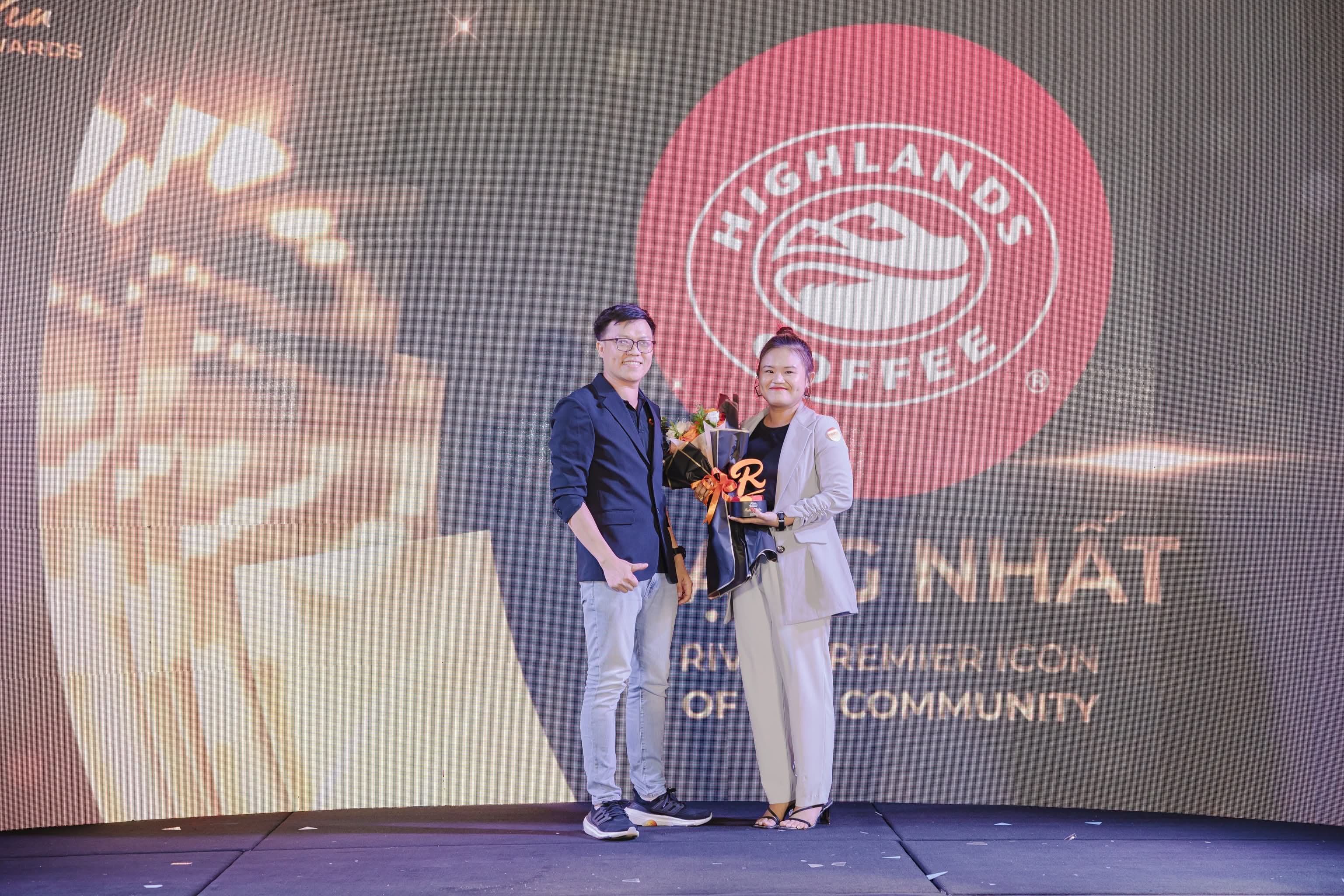 Nhà tù Hỏa Lò, Đảo Phú Quý, Tina Thảo Thi… được vinh danh tại Riviu Iconic Award 2024 - 4