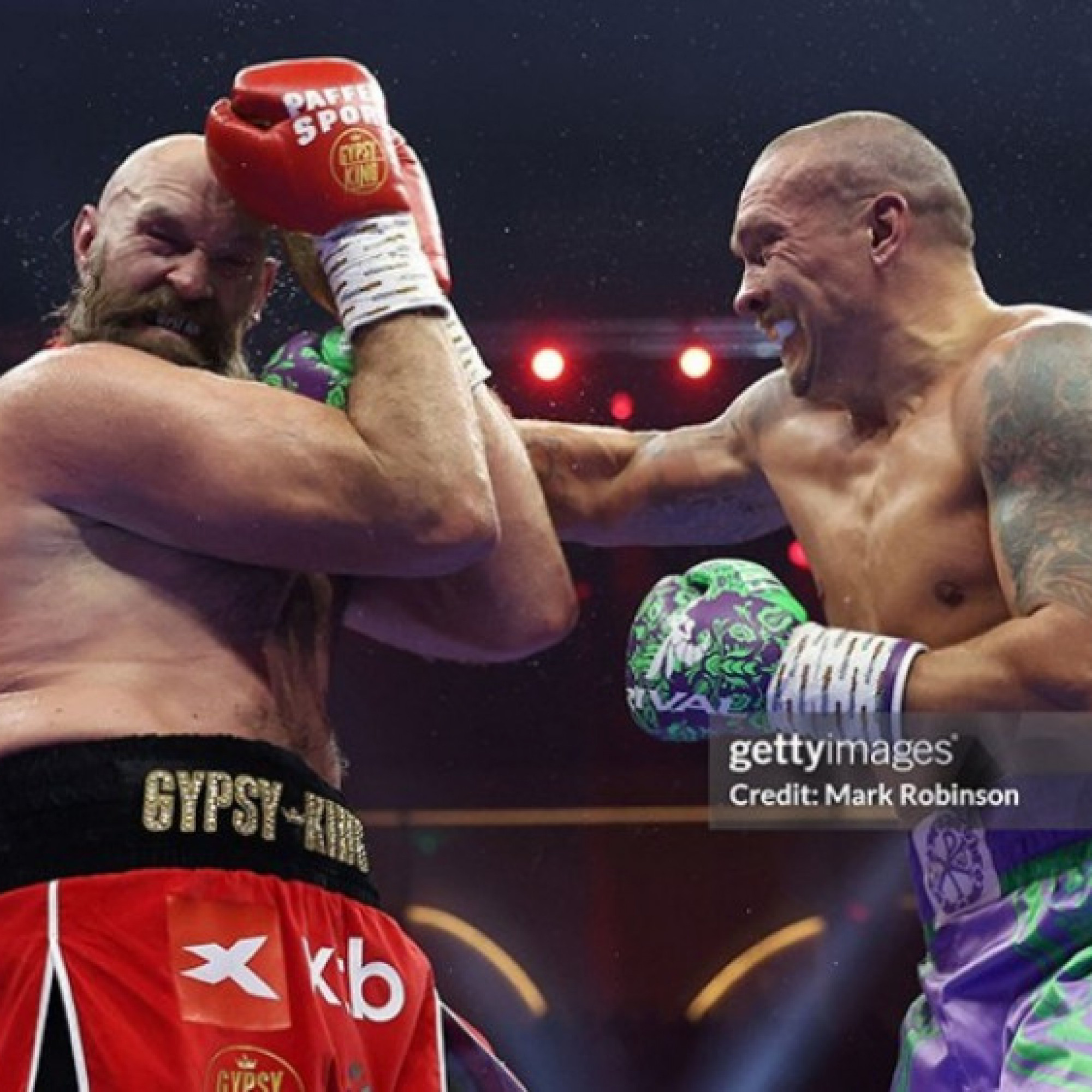  - Fury lại thua Usyk: "Vua giang hồ" không phục, tố trọng tài thiên vị