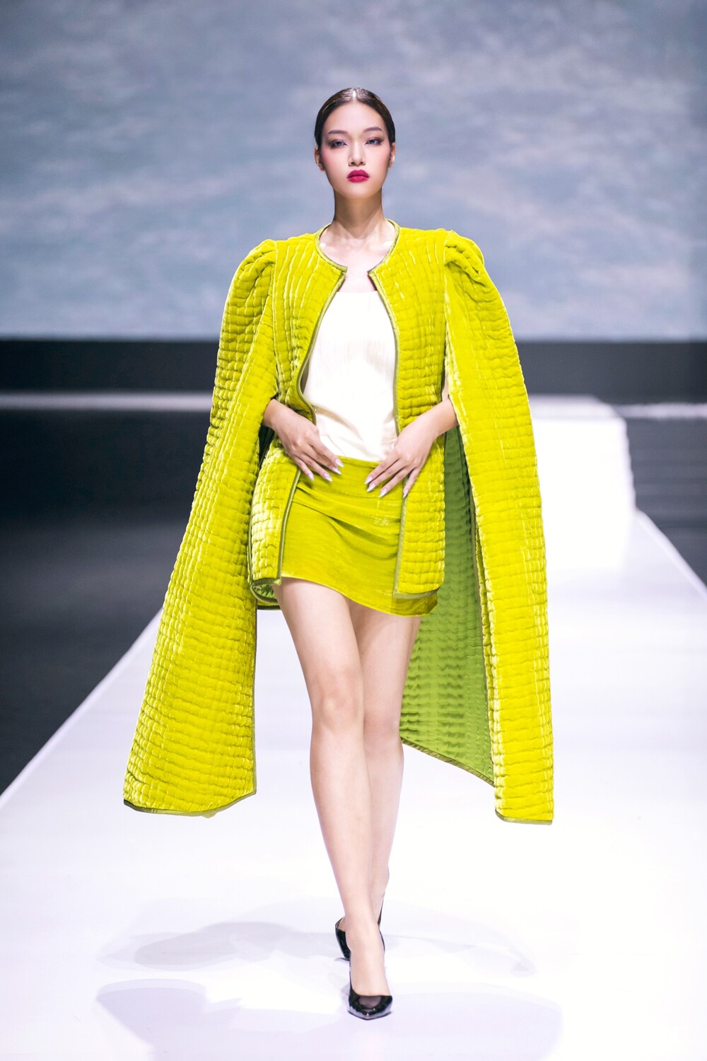 Lộ diện thí sinh đầu tiên vào nhà chung Vietnam’s Next Top Model mùa 9 - 3