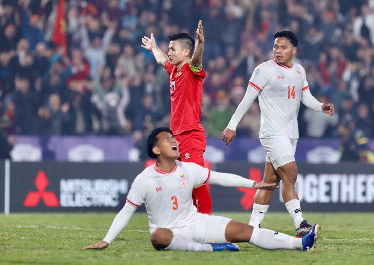 ĐT Việt Nam có Xuân Son, đã mạnh hơn đội hình vô địch AFF Cup 2018 thời thầy Park? - 3