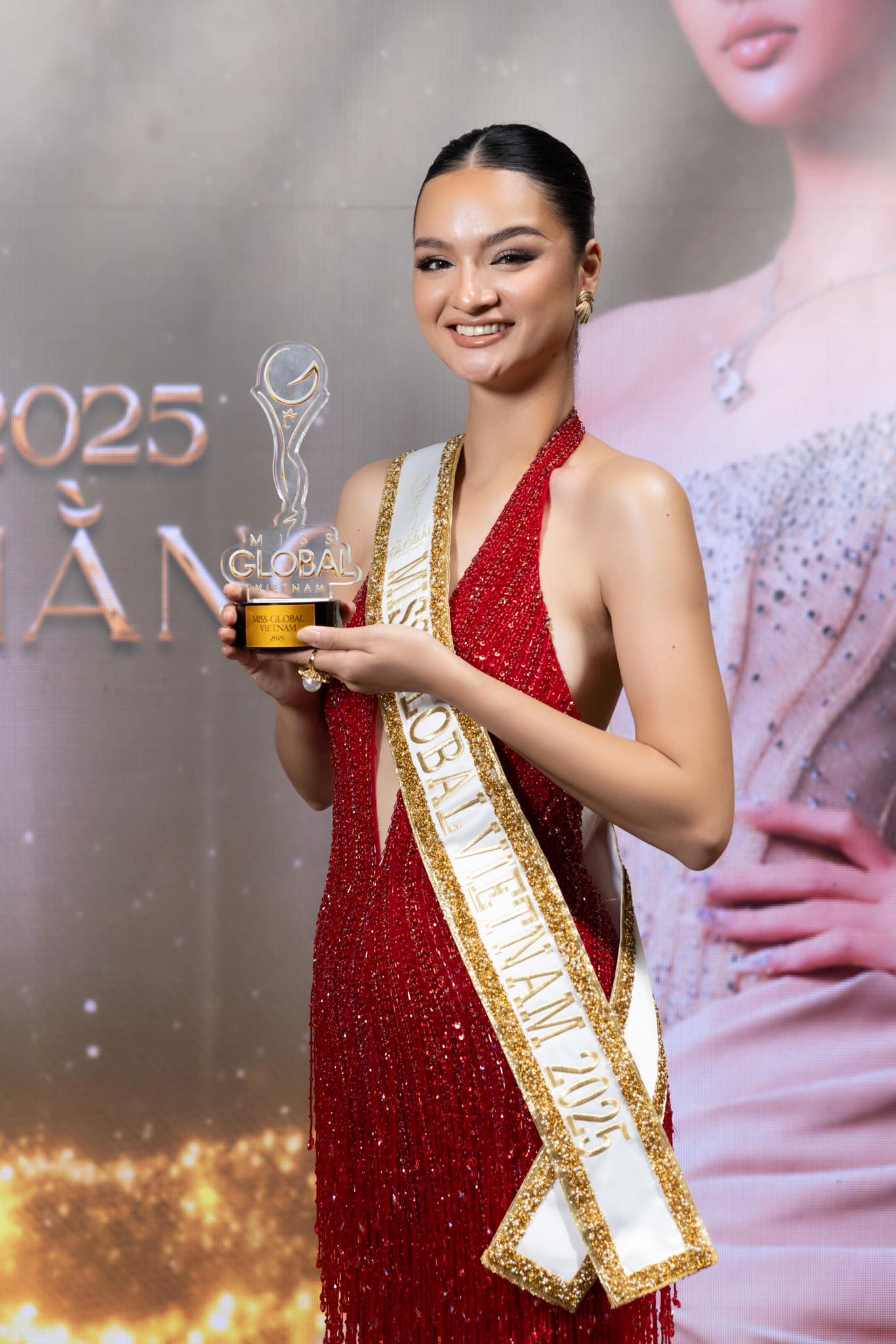 Nguyễn Đình Như Vân, Kiều Thị Thuý Hằng đại diện Việt Nam thi Miss Global 2024, 2025 - 4