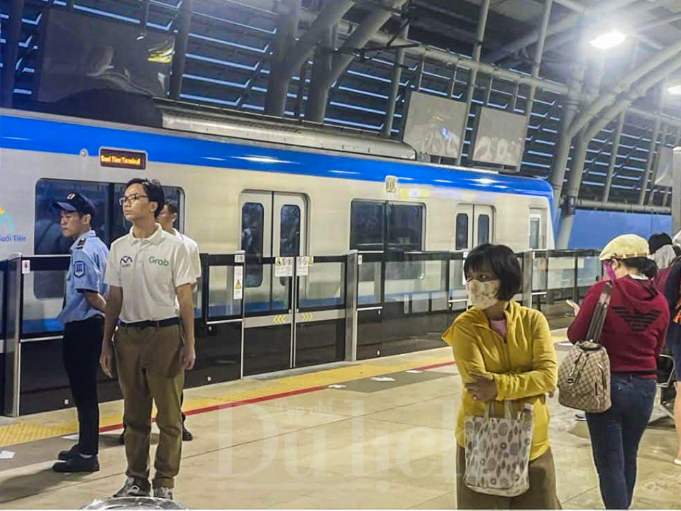 Tàu metro Bến Thành - Suối Tiên nhanh chóng hoạt động lại bình thường - 3