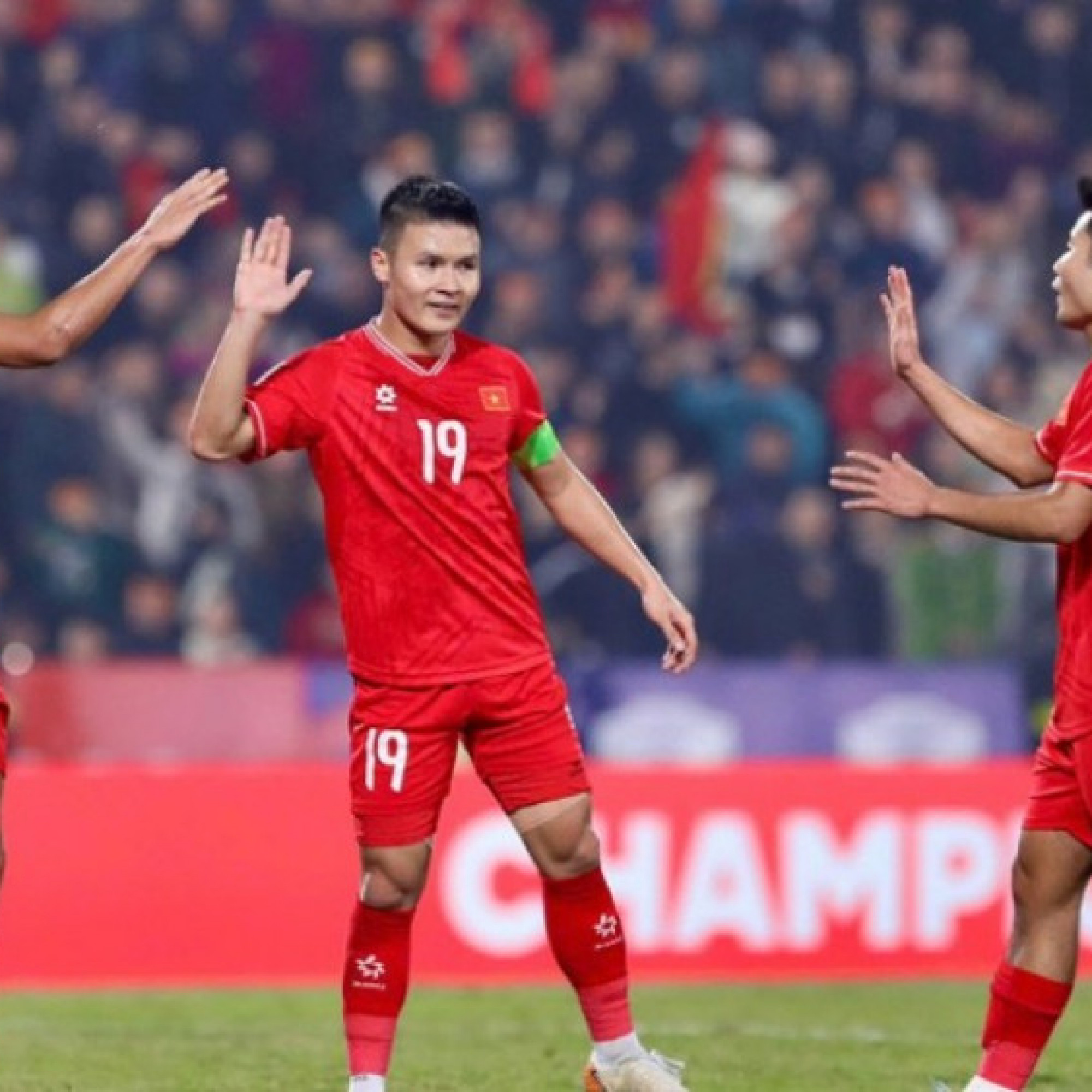  - Trực tiếp bóng đá ĐT Việt Nam - Singapore: Đại tiệc cuối năm, mừng vé chung kết (AFF Cup)