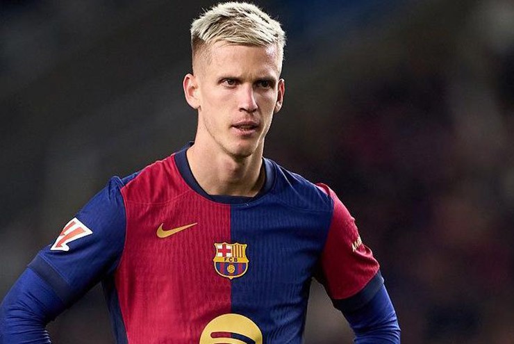 Barcelona lâm nguy vụ Olmo, PSG và 2 đại gia Anh chờ hưởng lợi - 1