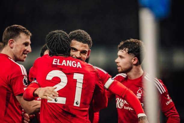 Bảng xếp hạng Ngoại hạng Anh: Nottingham Forest lên nhì bảng, Liverpool bỏ xa phần còn lại - 1