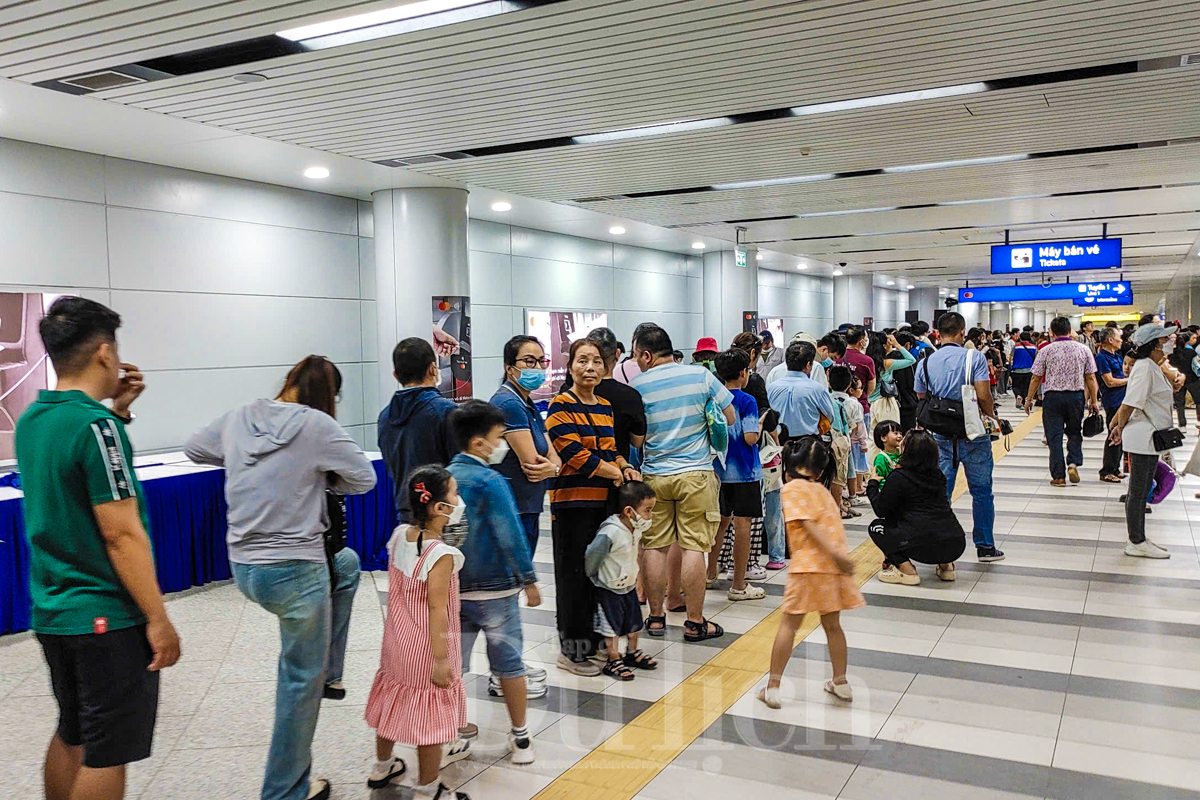 Người dân có thể đi metro vào trung tâm TP xem pháo hoa chào đón năm mới 2025 - 3