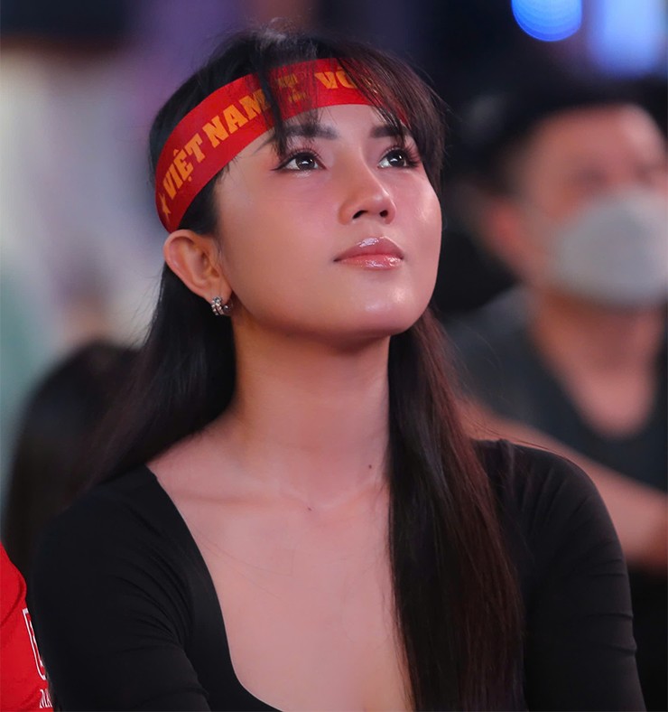 Dàn hot girl thể thao đặt cửa ĐT Việt Nam thắng Thái Lan trên sân nhà - 8