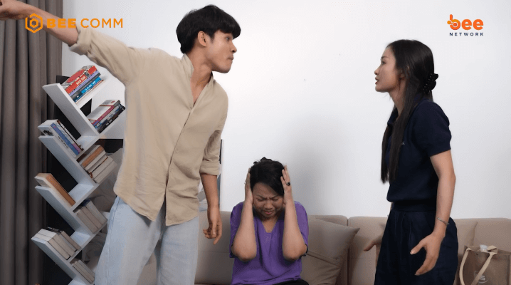 Lằn Ranh Cảm Xúc: Cô gái đánh mẹ ruột bị anh trai tấn công dù đang mang thai - 3