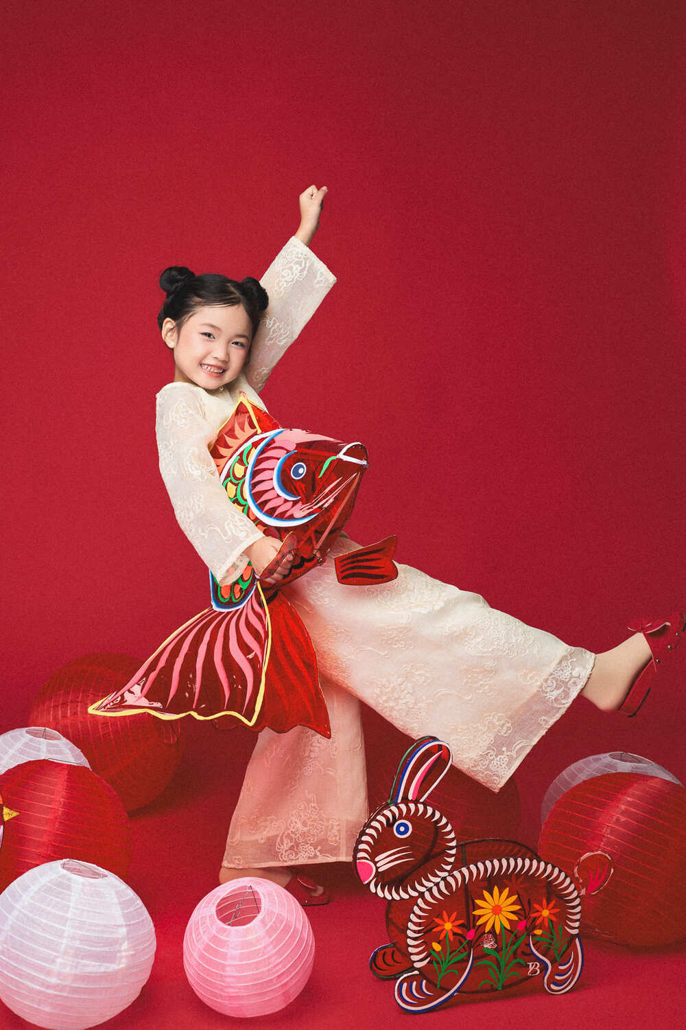Mẫu nhí Lê Ngọc Như Ý gây ấn tượng với bộ ảnh Trung thu trong trẻo - 3