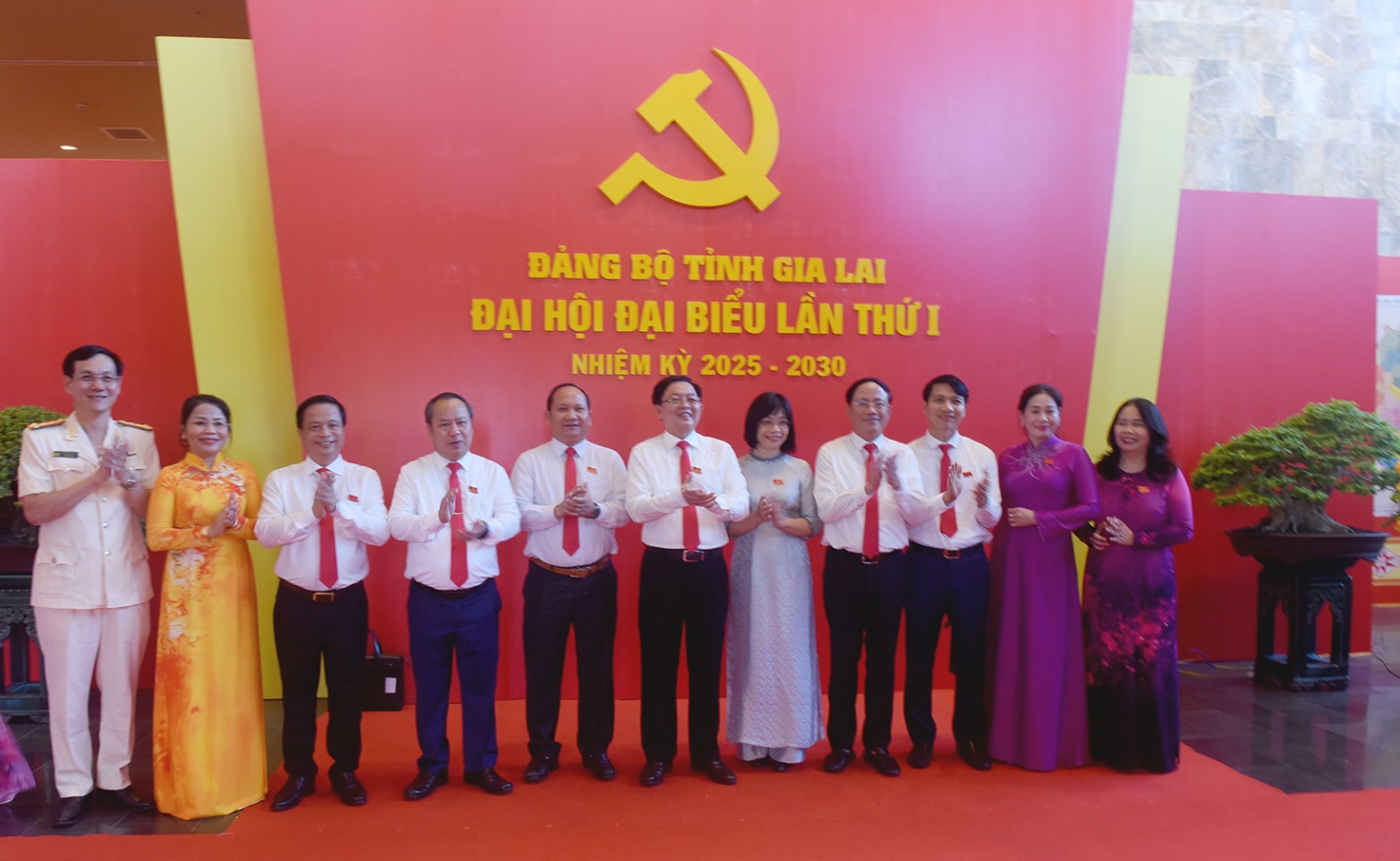 Triển lãm ảnh Đảng bộ tỉnh Gia Lai - Tự hào viết tiếp truyền thống vẻ vang - 11