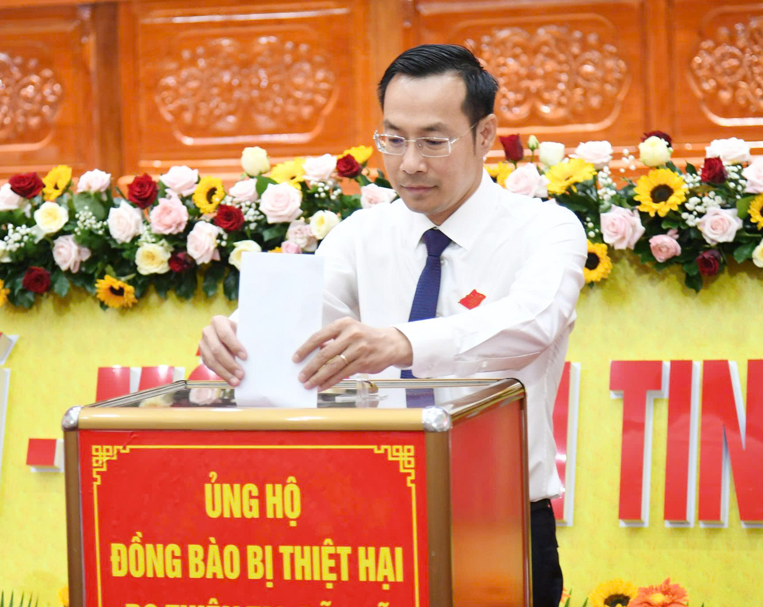 Đoàn đại biểu dự Đại hội Đảng bộ tỉnh An Giang viếng Nghĩa trang liệt sĩ - 5