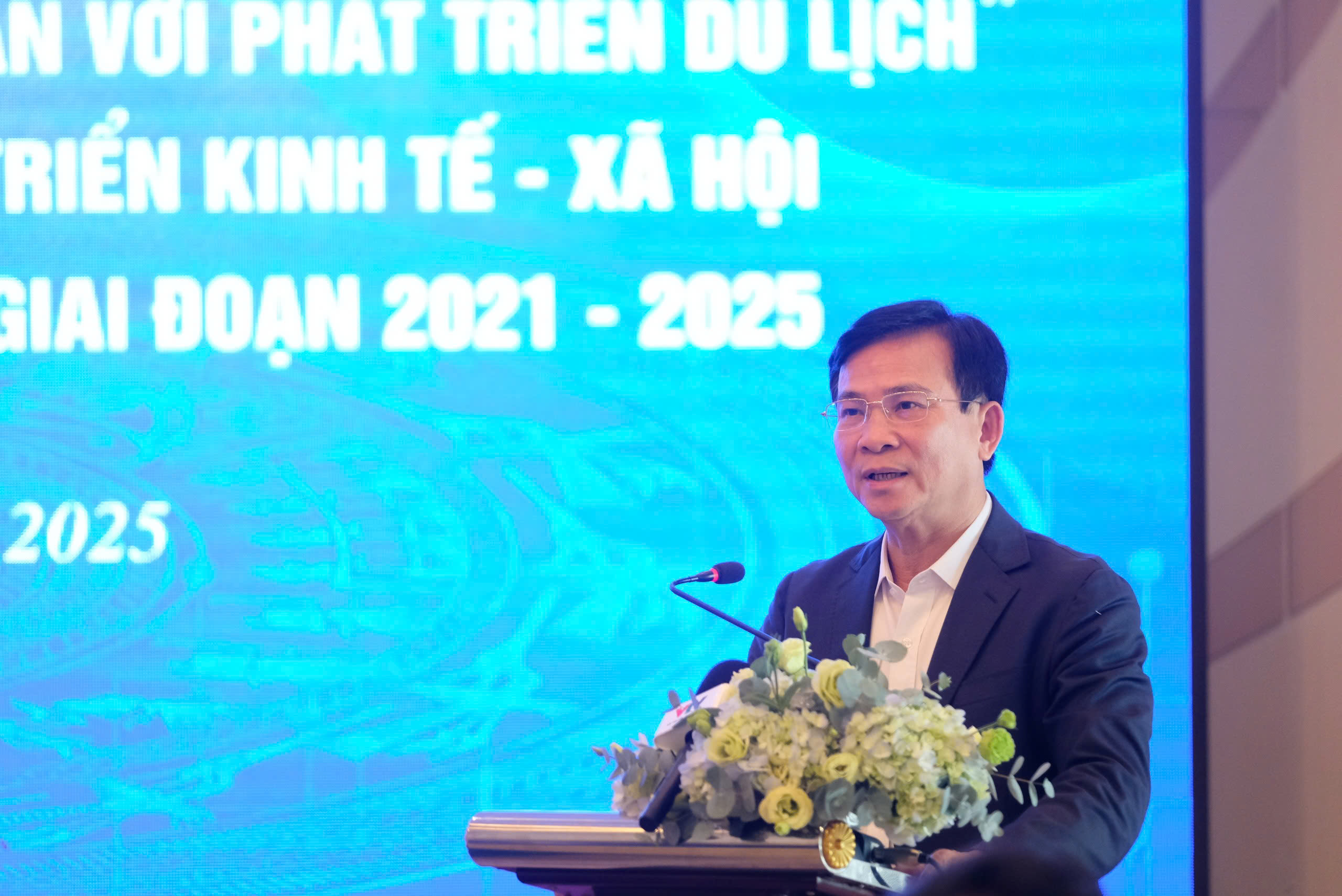 Bảo tồn văn hóa truyền thống gắn với phát triển du lịch - 5