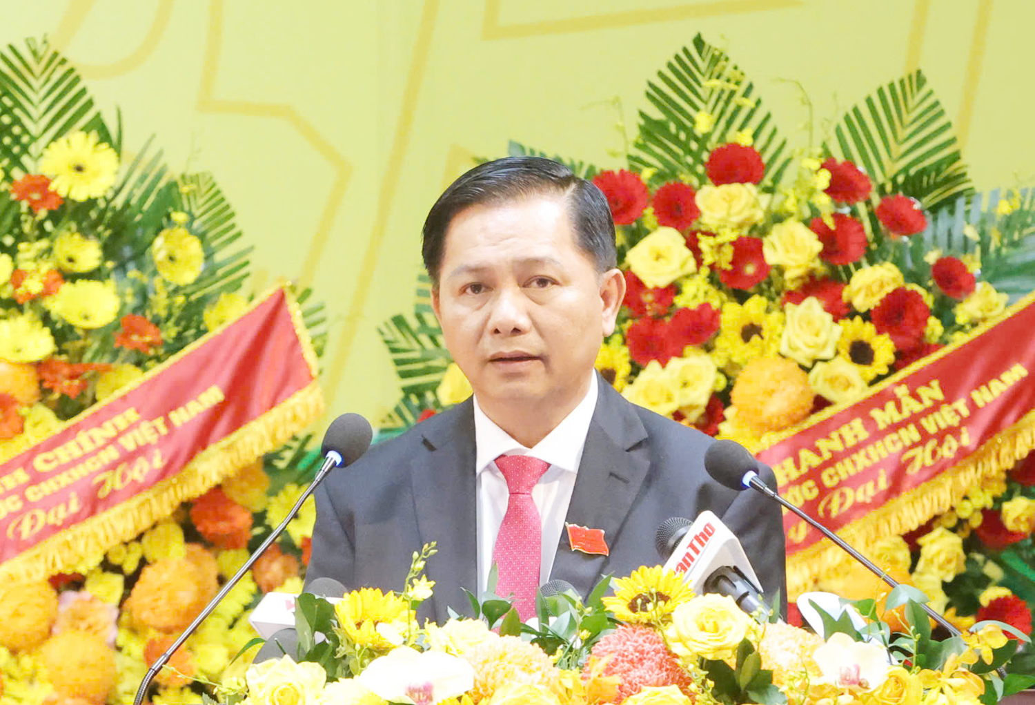 Chân dung tân Bí thư Tỉnh ủy Vĩnh Long Trần Văn Lâu - 1
