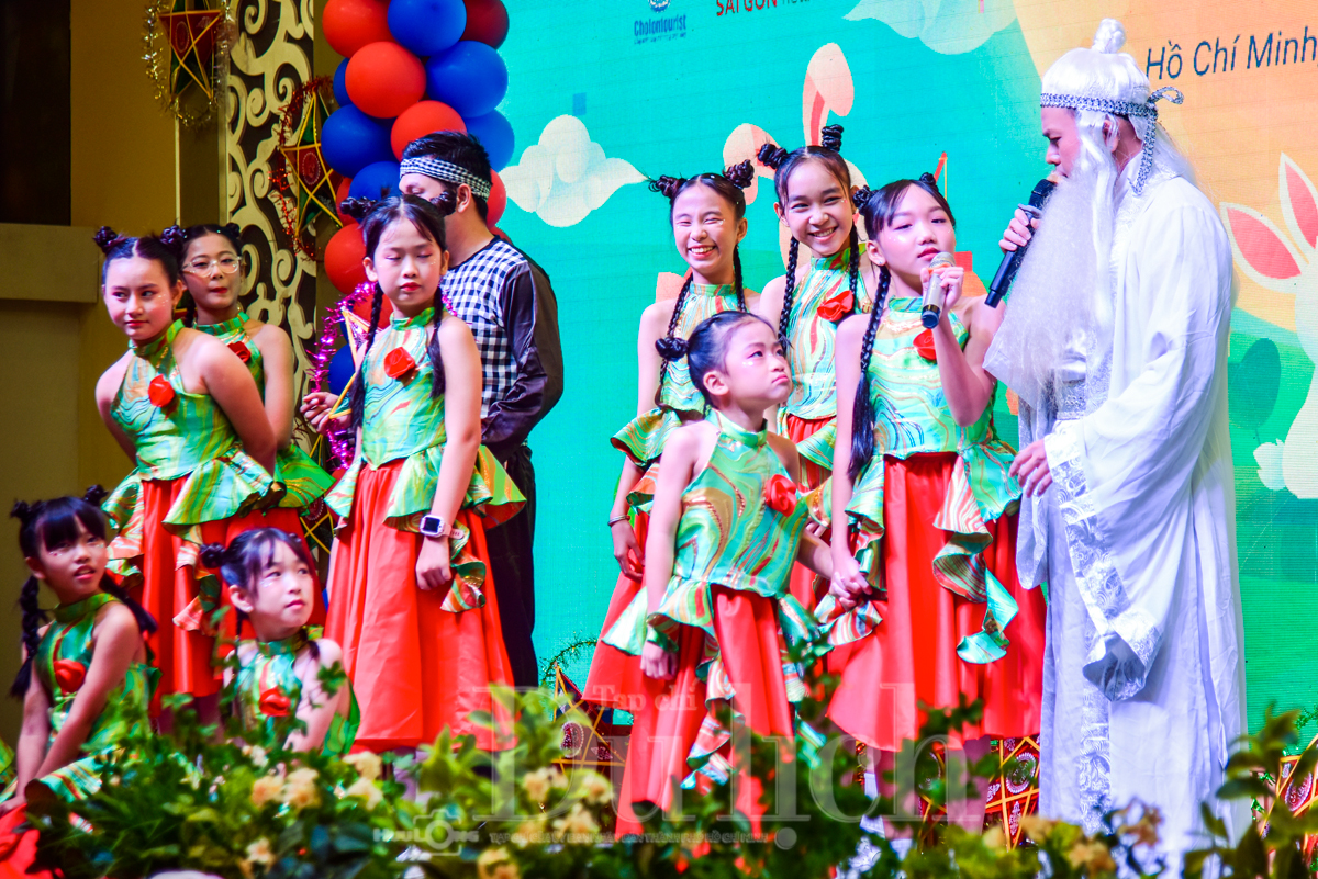Trăng rằm Trung Thu đến với những trái tim không lẻ loi - 3