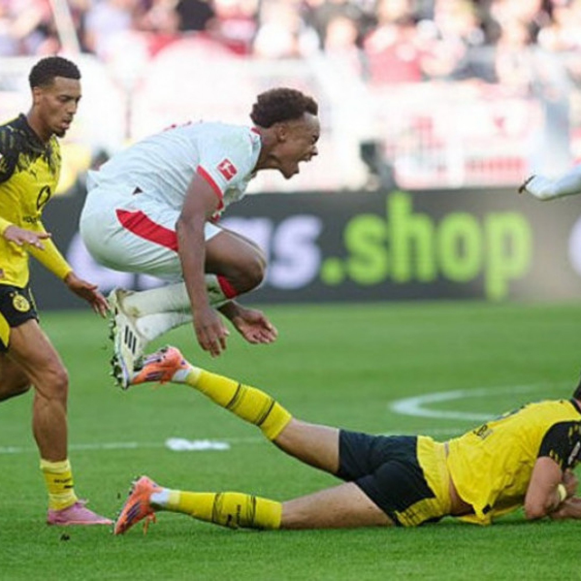  - Video bóng đá Dortmund - Leipzig: Cục diện ngang ngửa, bắn phá cuối trận (Bundesliga)