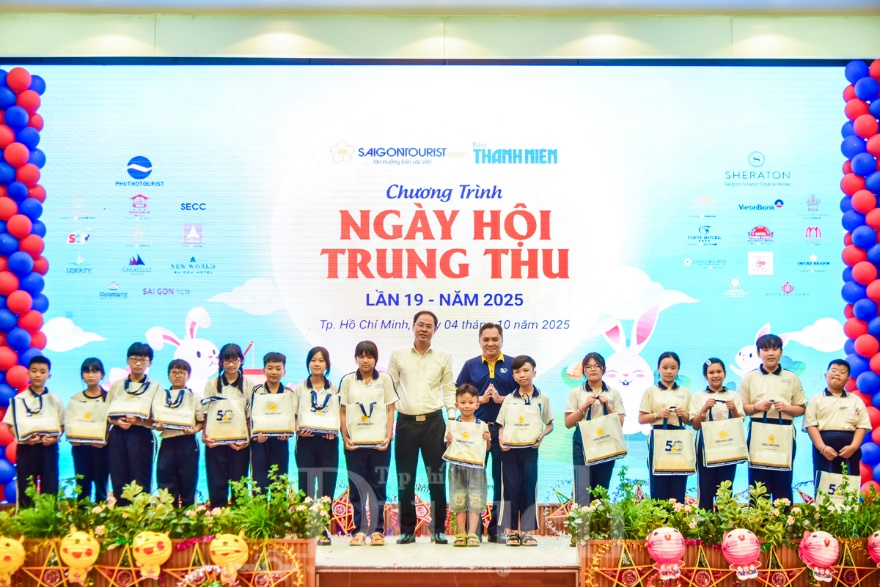 Trăng rằm Trung Thu đến với những trái tim không lẻ loi - 13