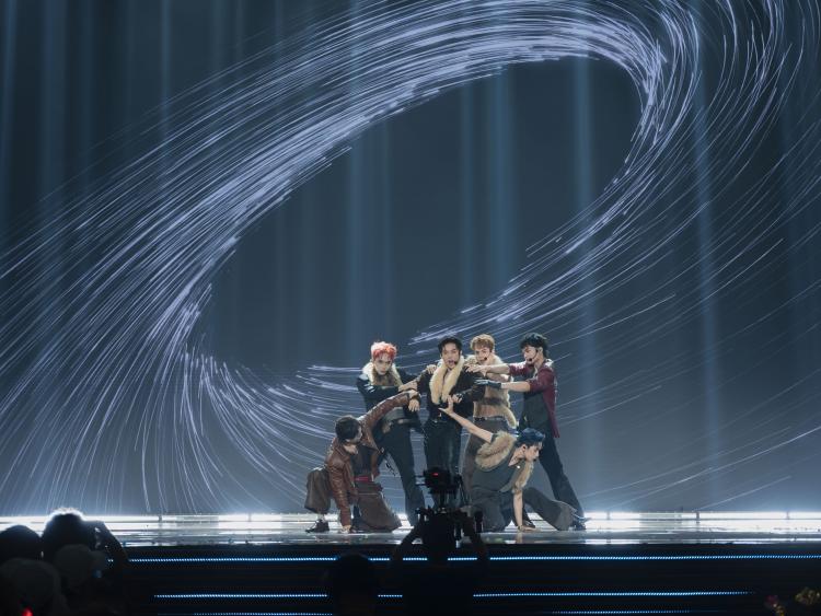 Tân Binh Toàn Năng “bùng cháy”, khán giả bình luận “show Việt như sàn K-Pop”