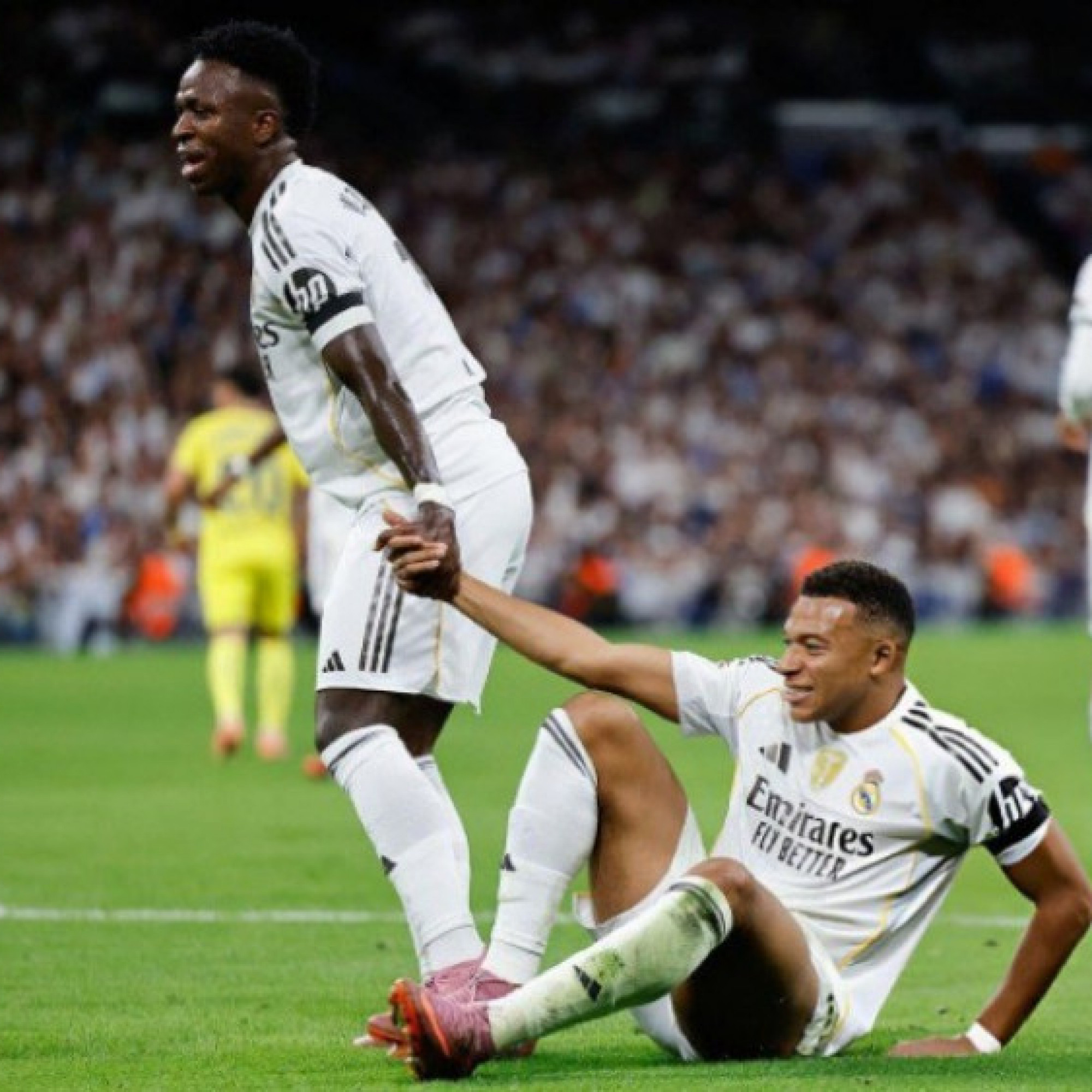  - Video bóng đá Real Madrid - Villarreal: Vinicius, Mbappe trình diễn đỉnh cao (La Liga)