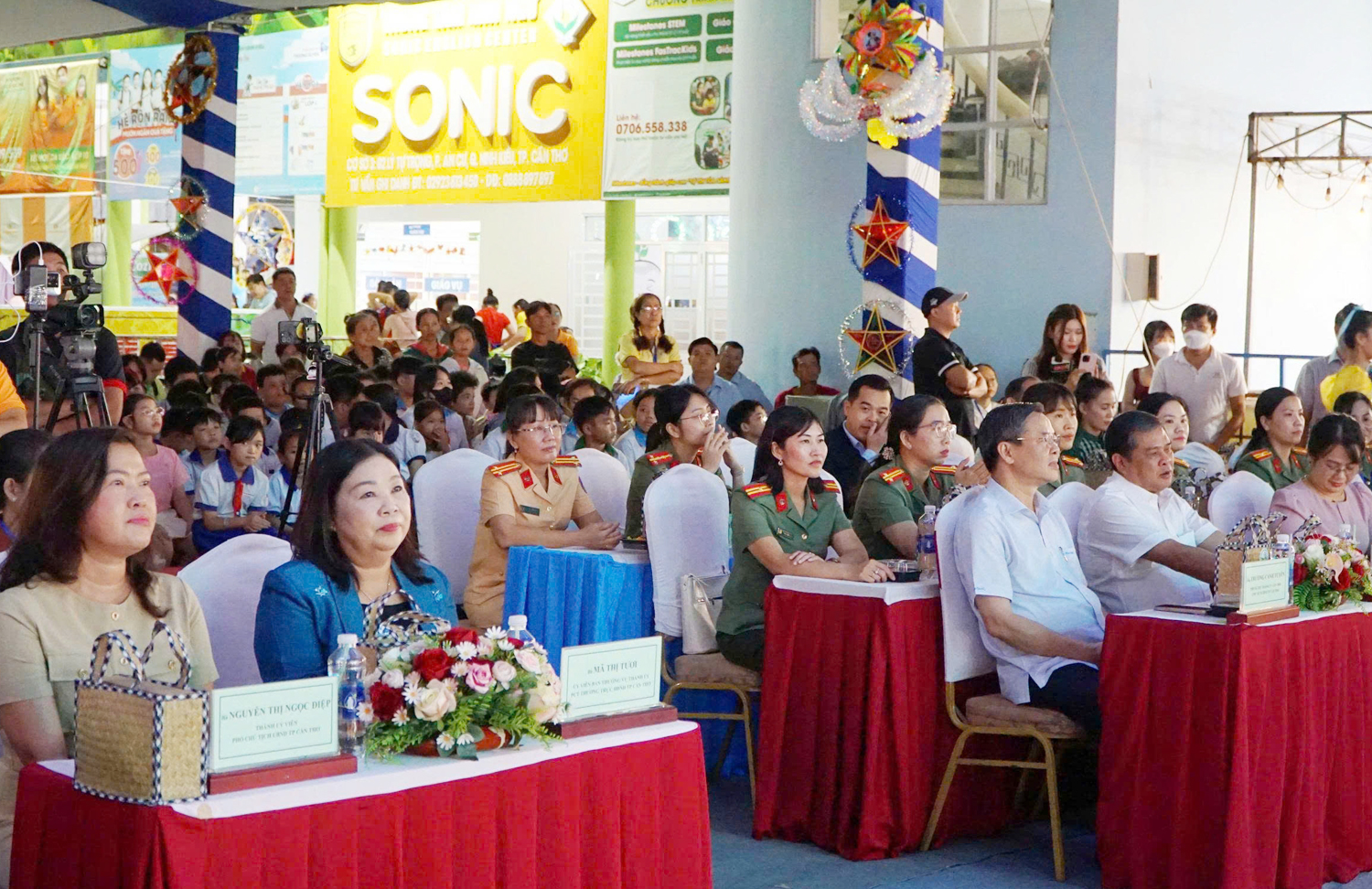 Tạp chí Du lịch TP.HCM được ghi nhận “Tấm lòng vàng” trong Đêm hội Trăng rằm ở Cần Thơ - 1