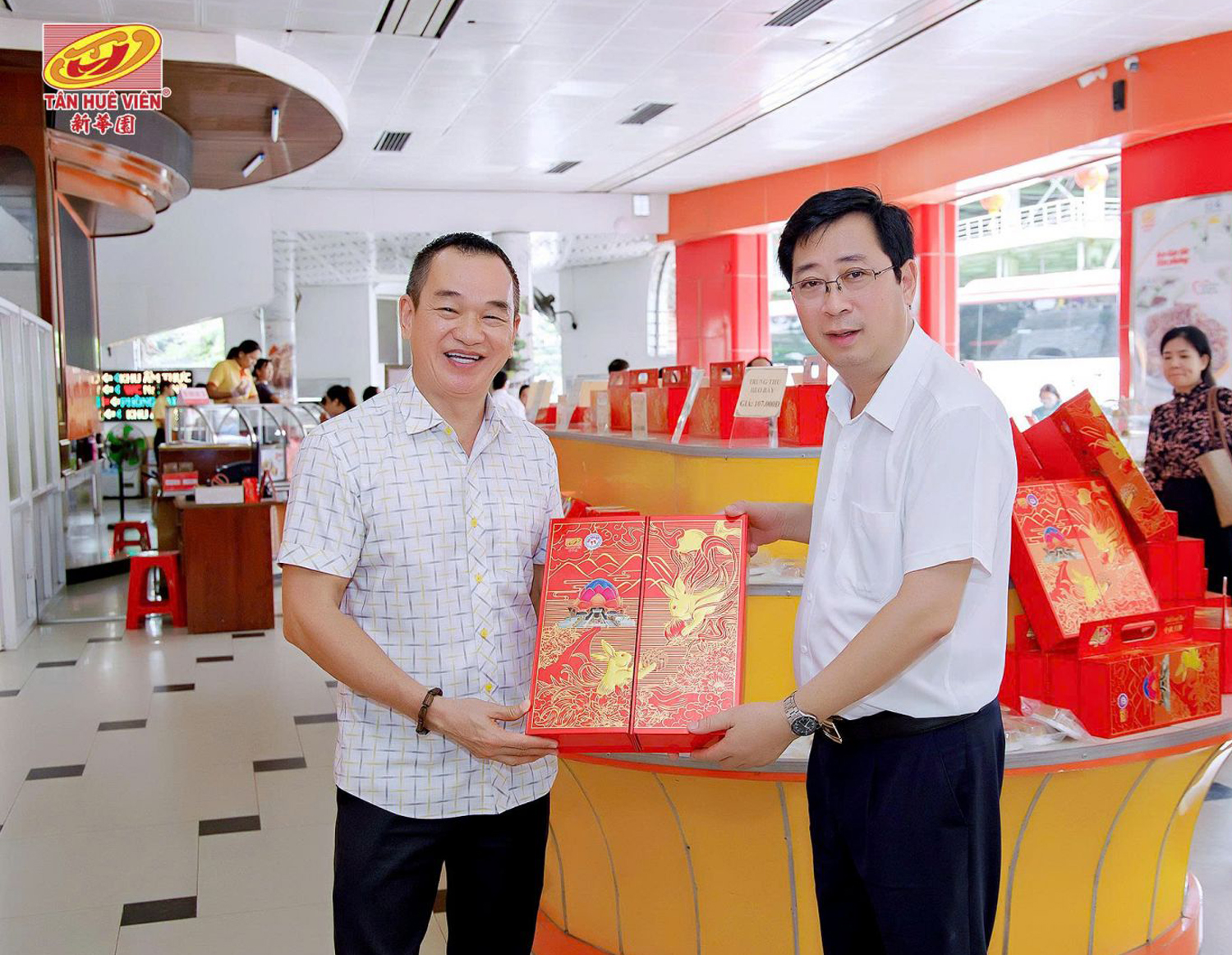 Công ty Tân Huê Viên tích cực hỗ trợ Đêm hội Trăng rằm tại Cần Thơ - 6
