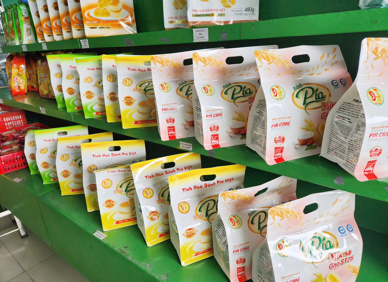 Phóng viên Tạp chí Du lịch TP.HCM tặng quà trung thu cho trẻ em phường Khánh Hòa, Cần Thơ - 10