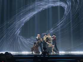  - Tân Binh Toàn Năng “bùng cháy”, khán giả bình luận “show Việt như sàn K-Pop”
