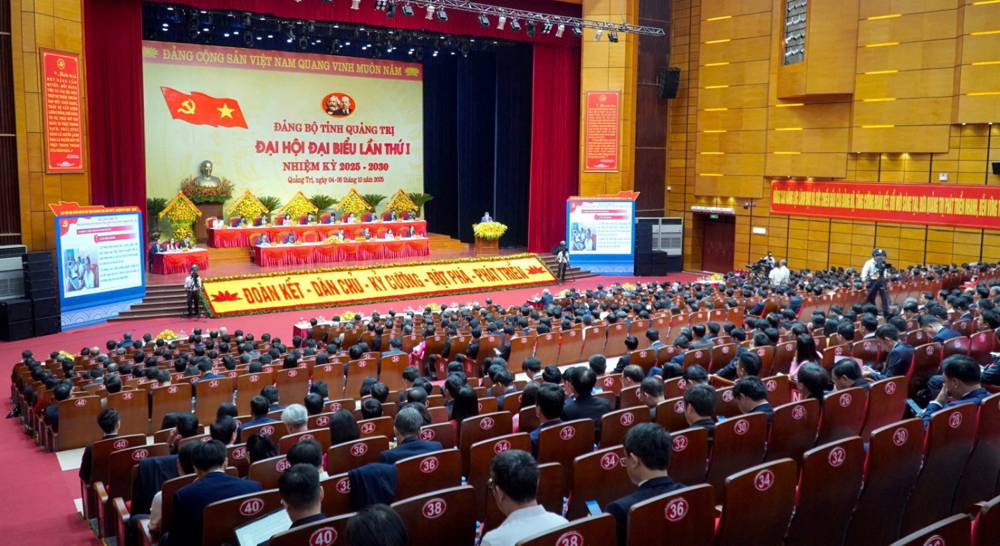 Quảng Trị lấy du lịch là một khâu đột phá, hướng đến trung tâm du lịch đặc sắc của cả nước - 1