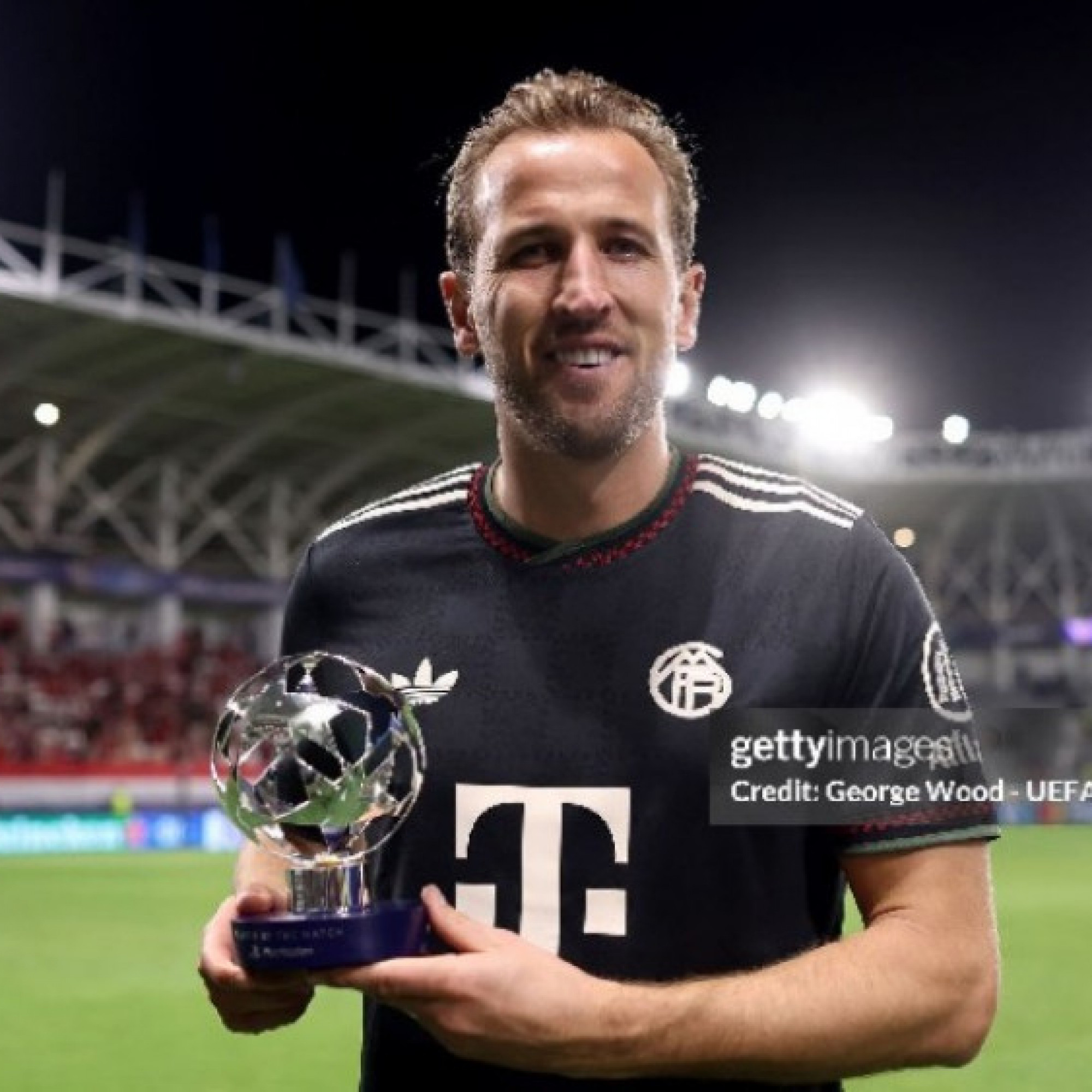 - Tottenham có lợi thế lớn chiêu mộ Harry Kane, MU ra rìa
