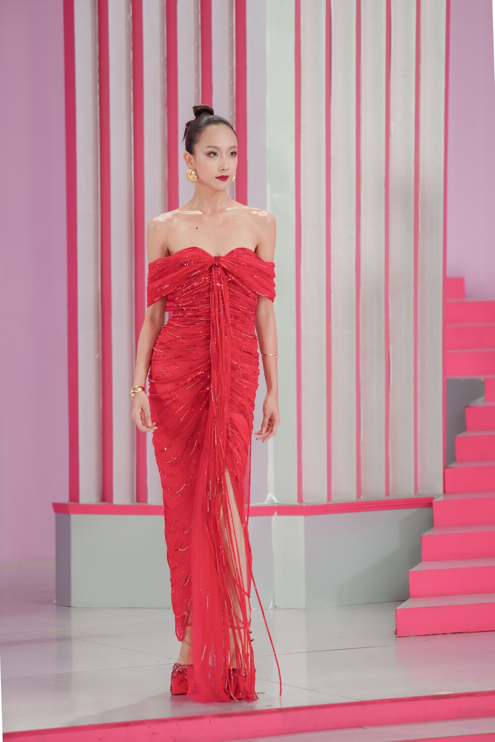 Lộ diện Top 3 bước vào chung kết Vietnam’s Next Top Model 2025 - 4
