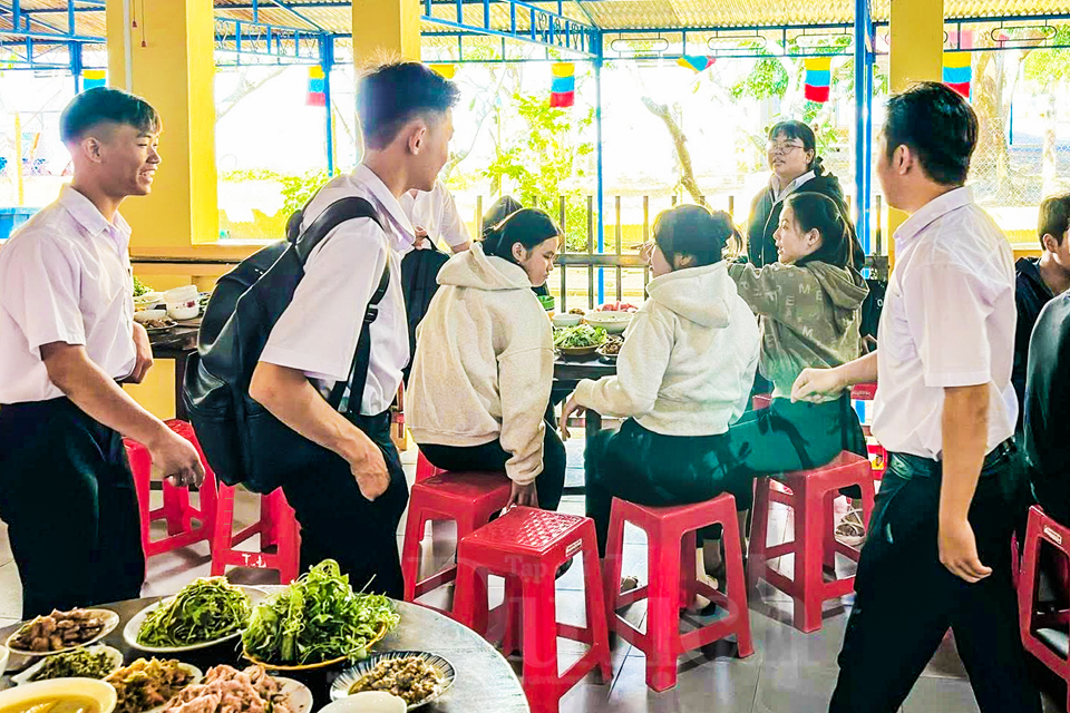 Đêm trăng rằm họa lại tích xưa Hội Yến Diêu Trì - 13