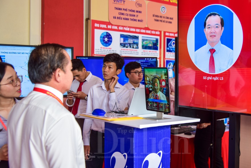 TP.HCM khoe "sức sống mới" bằng công nghệ và thành tựu - 5