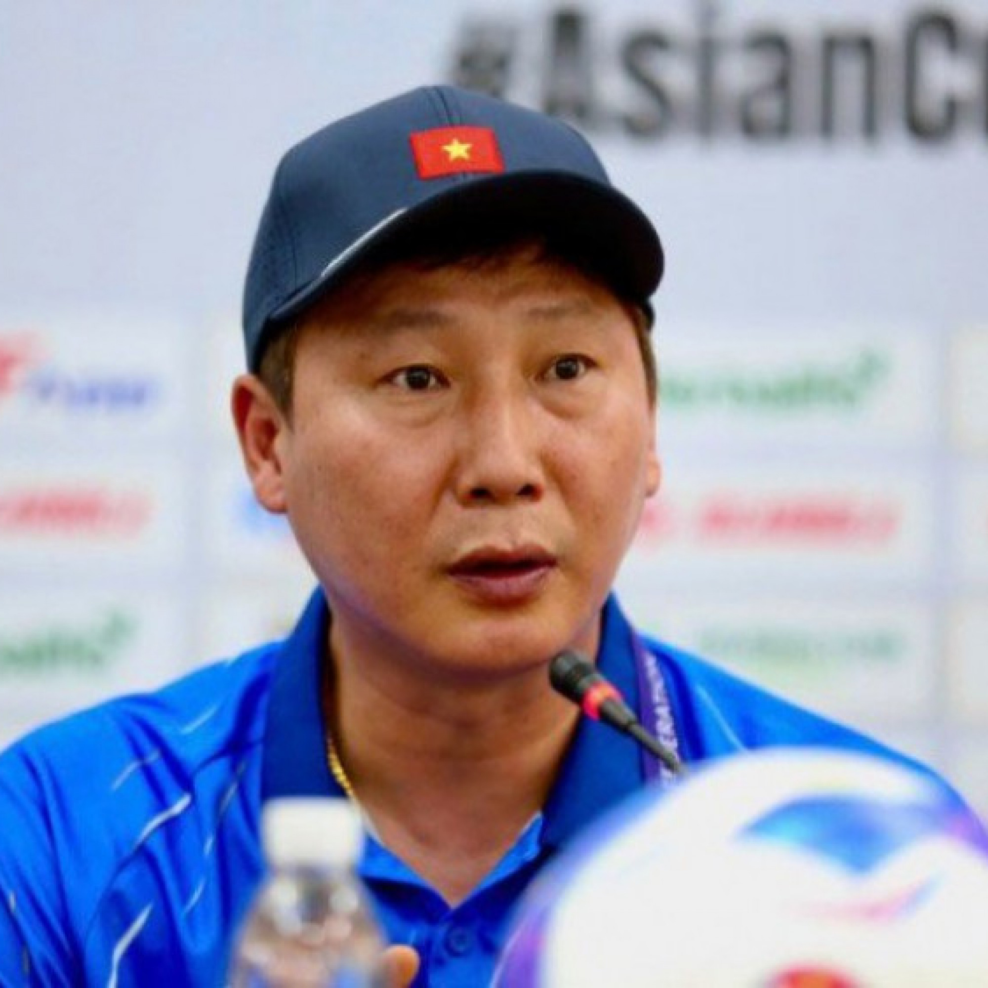  - Trực tiếp họp báo ĐT Việt Nam sau trận gặp Nepal: HLV Kim Sang Sik nhận xét về trận đấu