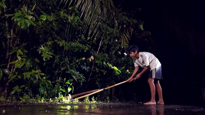 Ốc Thanh Vân, Huỳnh Lập và Tiêu Minh Phụng rơi nước mắt trước nghị lực các em nhỏ mồ côi - 9