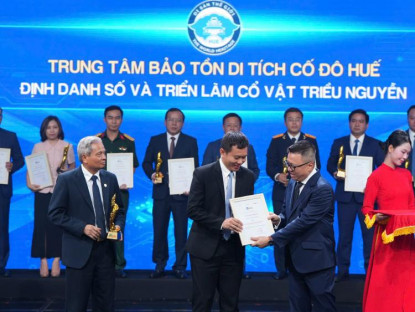 Định danh số và triển lãm cổ vật Triều Nguyễn đạt giải thưởng lớn