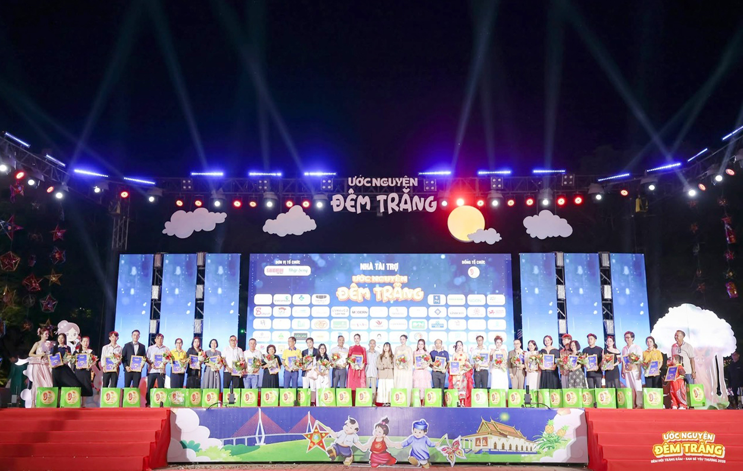 Những hình ảnh ấn tượng từ Hội Trăng rằm ở Cần Thơ - 13