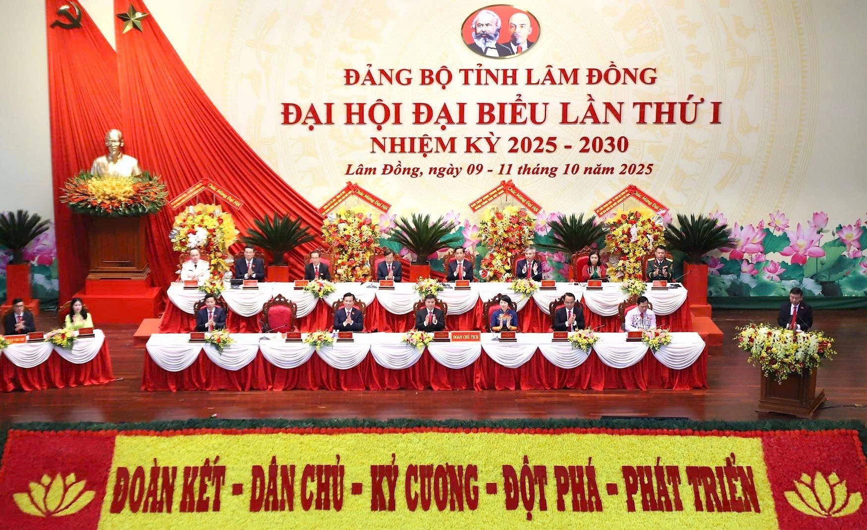Đại hội đại biểu Đảng bộ tỉnh Lâm Đồng lần thứ I: Lấy phát triển kinh tế - xã hội là nhiệm vụ trung tâm - 4