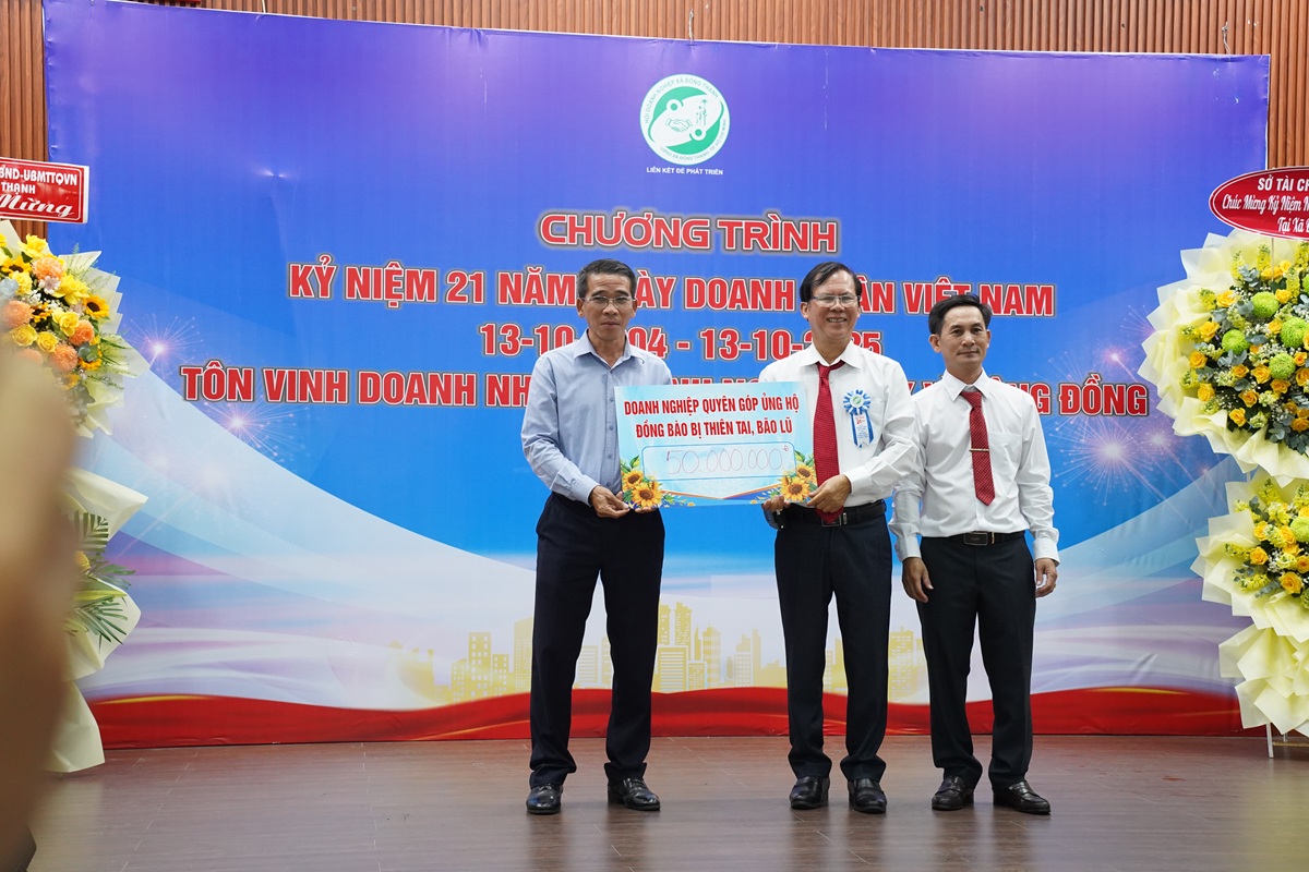 Đông Thạnh: Tôn vinh doanh nhân, lan tỏa tinh thần vì cộng đồng - 5