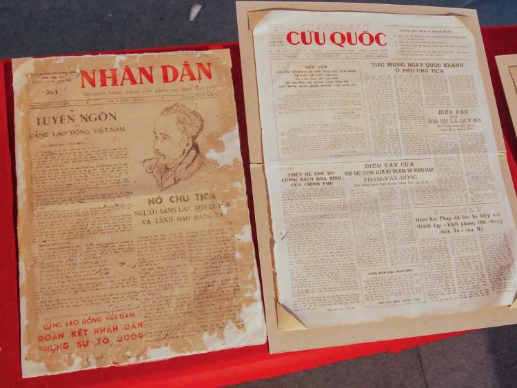 Triển lãm báo chí TP.HCM: Từ sách nghệ thuật đến báo chí ứng dụng AI